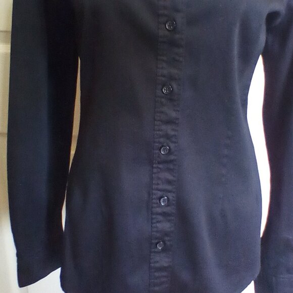 APT 9 Top - Picture 5 of 6